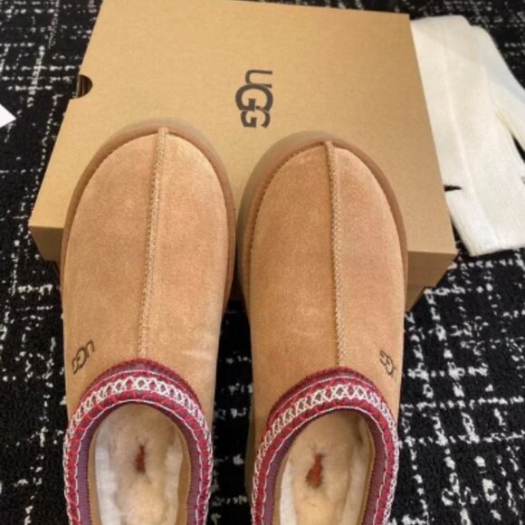 UGG classic super mini platform boots - Picture 5 of 9